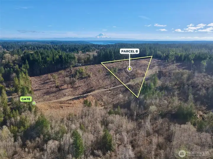 Overhead view with approximate boundaries in yellow.