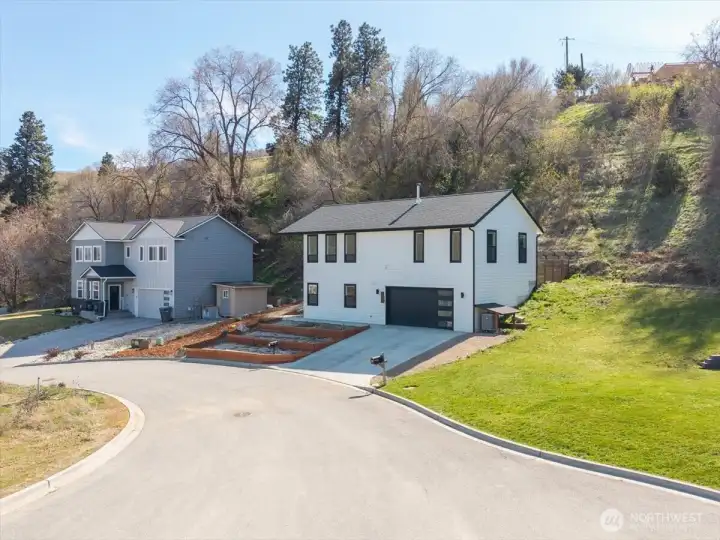 Beautiful home in a quiet location in Cashmere.