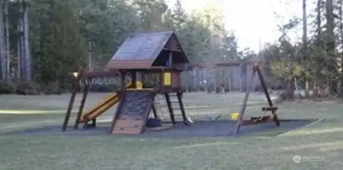 One of many parks and playground in Timberlakes
