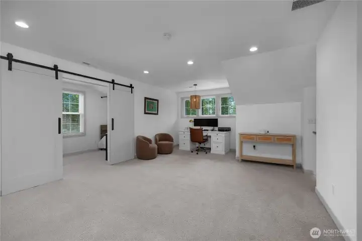 Large Bonus Room upstairs.