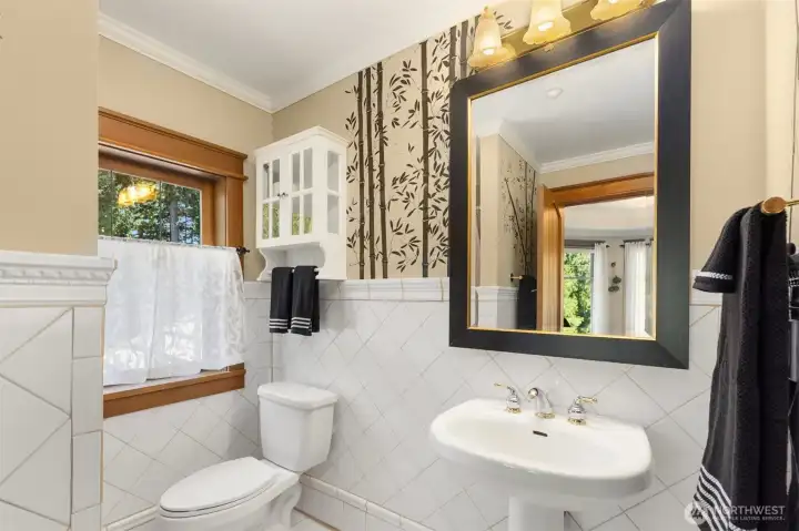 Bath attached to 1 of 3 second floor bedrooms. Bath attached to 1 of 3 second floor bedrooms.