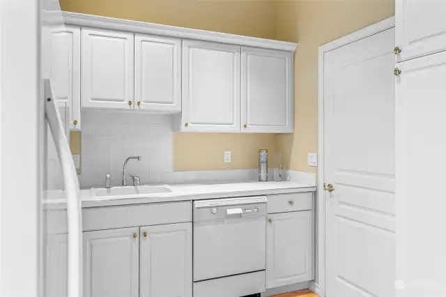 Walk-in Pantry off Kitchen