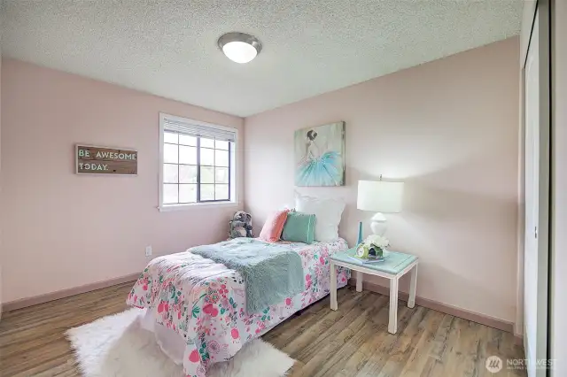 2nd bedroom