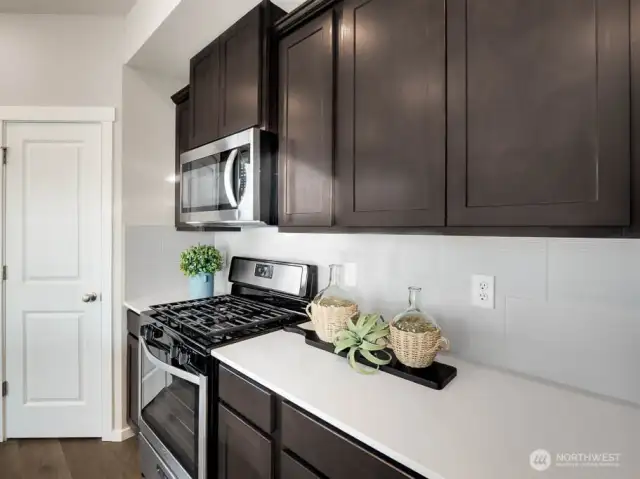 Photos are for representational purposes only.  Colors and finishes may vary.