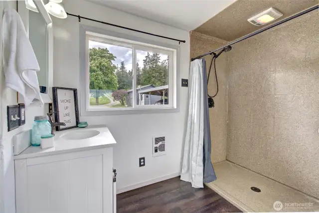 En-suite bathroom