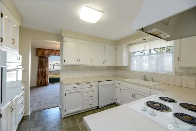 Main kitchen toward dining room