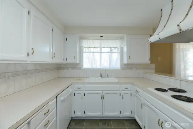 Main kitchen