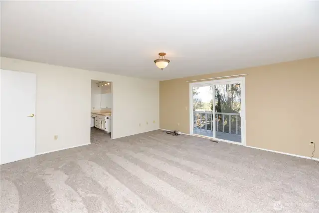 Main M bedroom toward M bath
