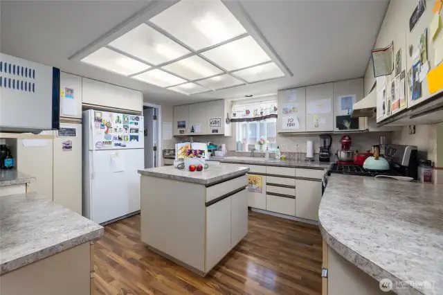 Unit A kitchen