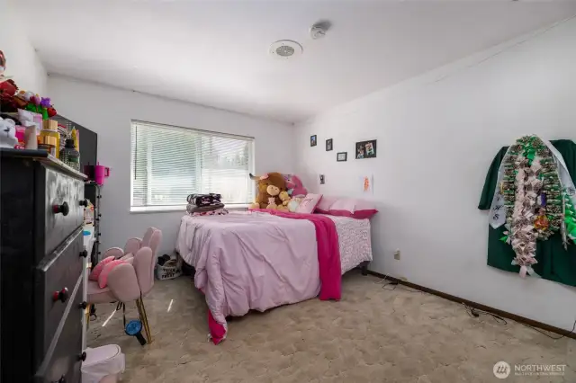 Unit B bedroom 2