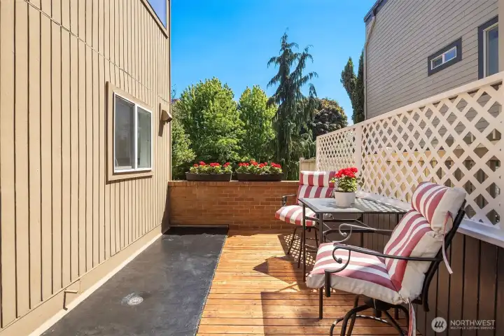 You will love the overhead view of the 4th of July Fireworks from the comfort of your own home!