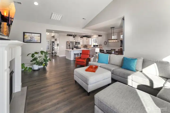 From here, you can see how the living room connects effortlessly to the kitchen and dining area, making the whole space feel open and easy to live in.