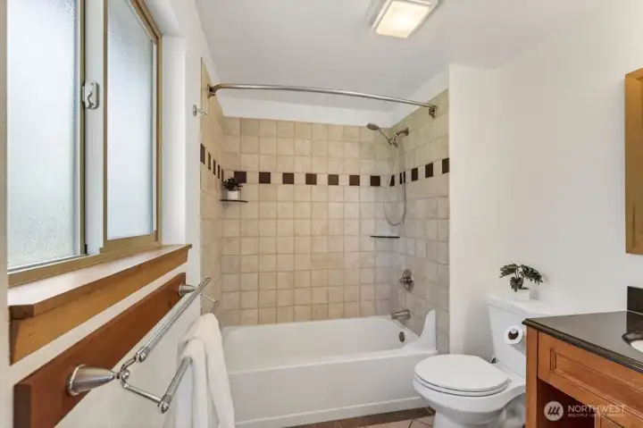 Full Primary Bath
