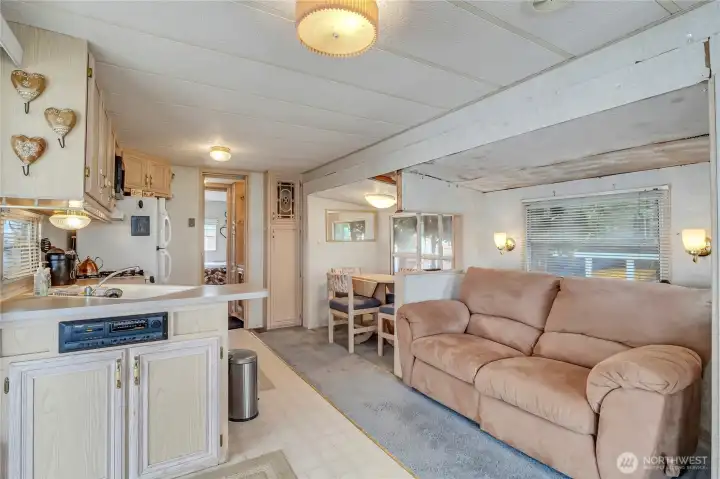 Dining space perfect for gathering after a day on the golf course or lake.