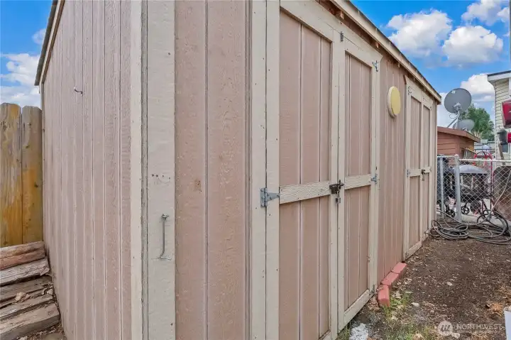 Additional storage helps keep your retreat organized and clutter-free.