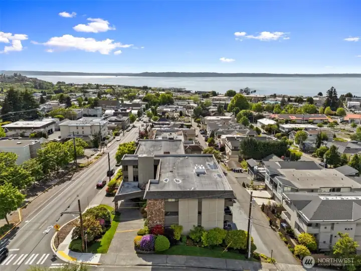 The building is situated on a corner lot just across from the library and this light and bright home is an end unit.