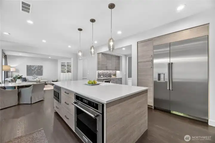 Incredible Remodeled Chef's Kitchen