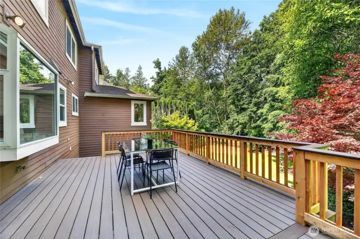 Brand New Expansive Composite Deck w/ Stairs off Kitchen