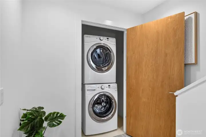 Laundry on 2nd floor.