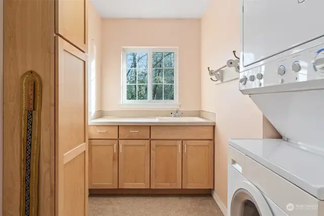 Home 2- laundry room