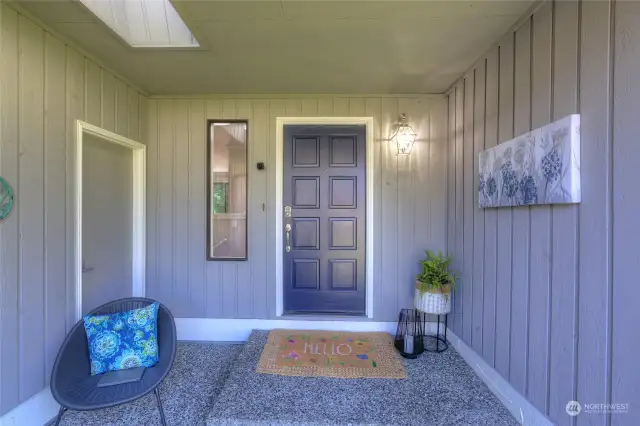 Charming and spacious front door entrance area