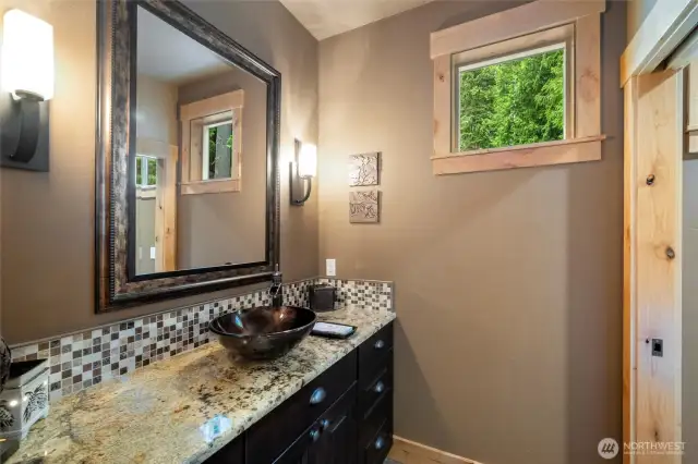 3/4 bath located on main
