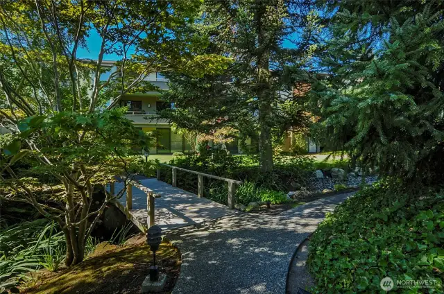 The Parkpoint grounds are beautifully landscaped.