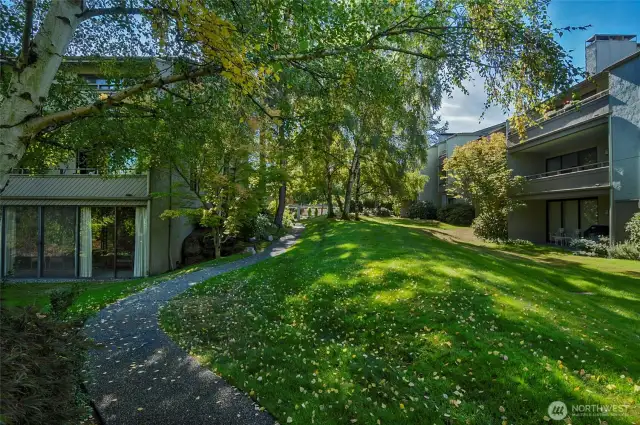 The grounds extend over 9 acres.