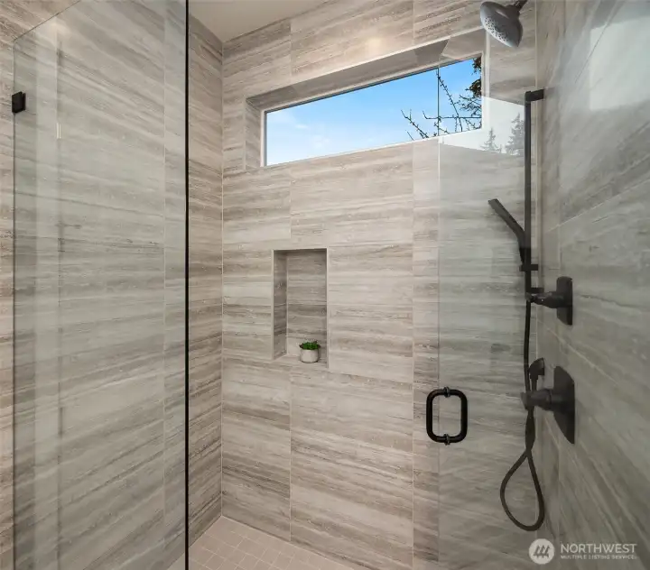 Main level primary suite