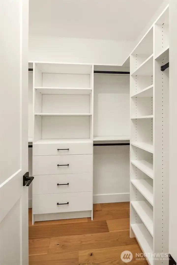 Main level primary suite