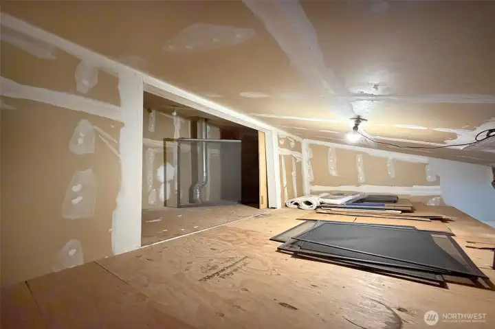 Extra loft storage space