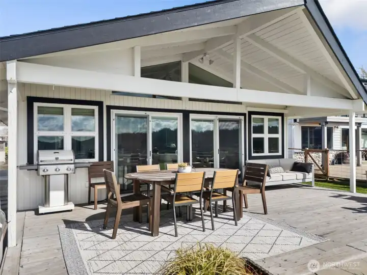 Covered deck for year-round enjoyment, Rain or Shine!