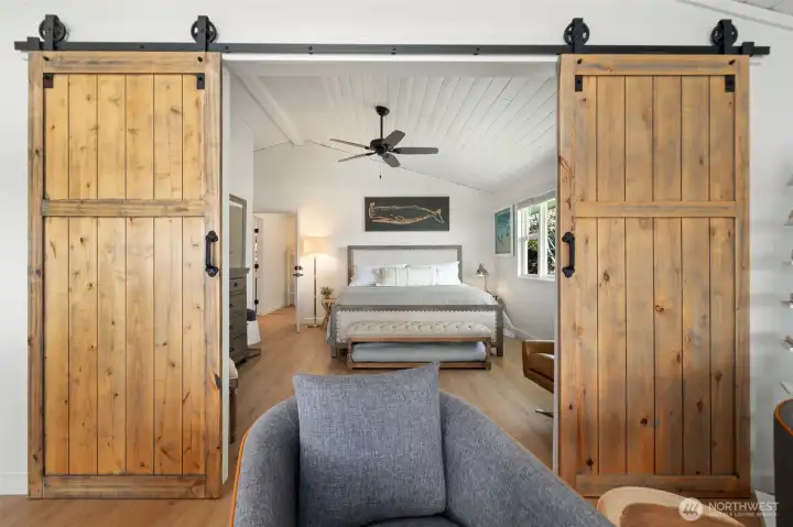 Option to leave the doors open for a studio feel or close them for privacy.