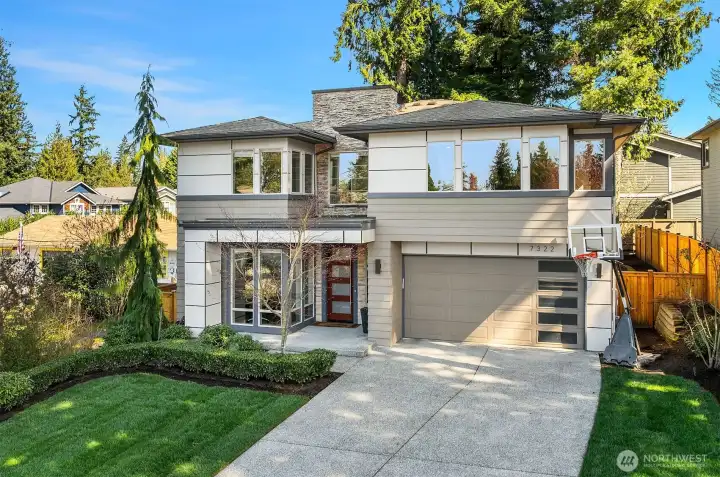 Stunning 2019-built by Merit Homes residence in ceveted South Rose Hill