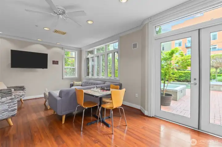 Hosting a large party is completely doable in the Camp An'ile Room