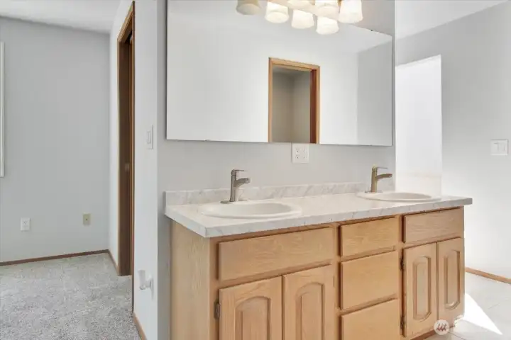 Main Bathroom