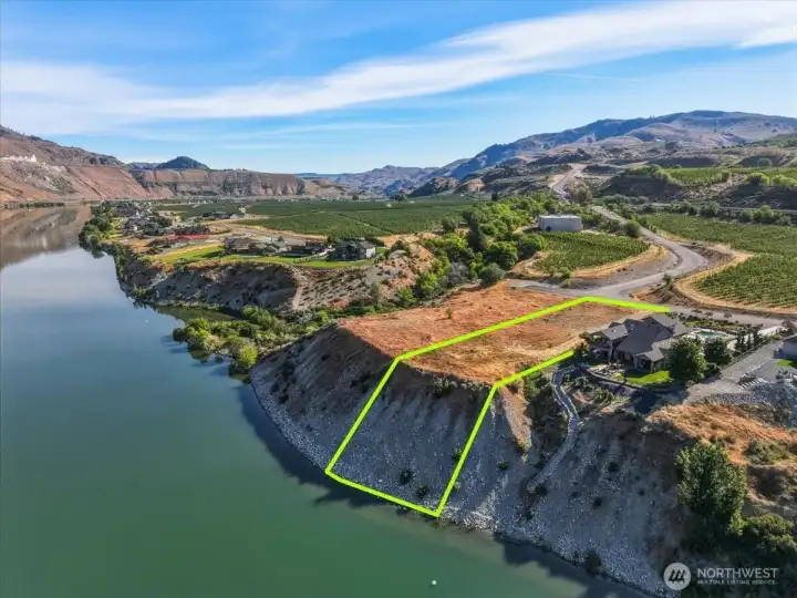 100 feet of high-bank riverfront 100 feet of high-bank riverfront