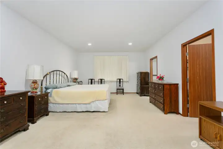 Generously sized primary suite Generously sized primary suite