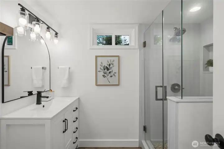 lower level 3/4 bath