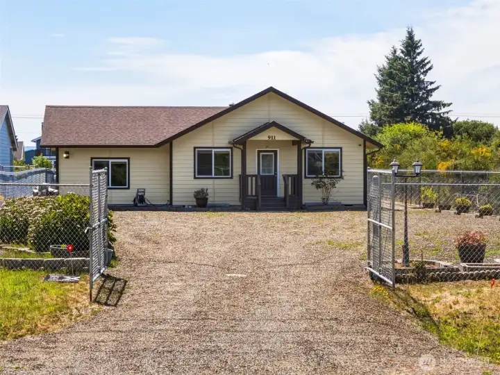 Fully fenced with ample parking Fully fenced with ample parking
