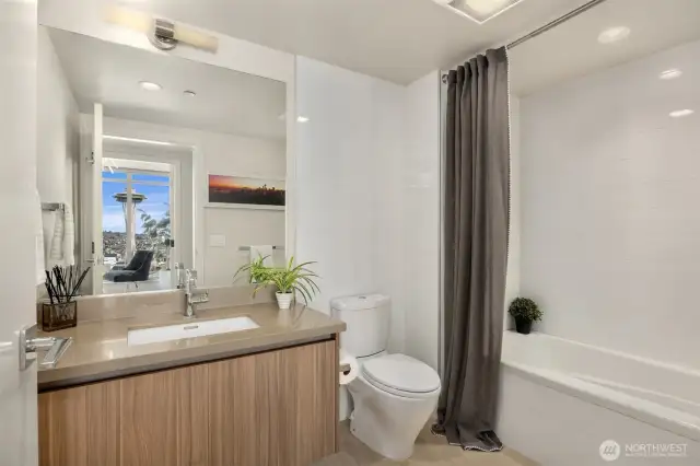 2nd Full Bathroom