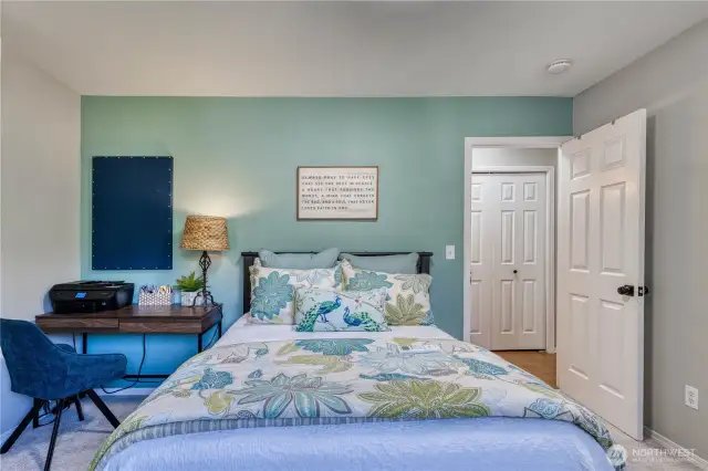 Fun 2nd bedroom.