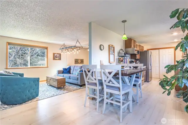 upstairs eating area, living room and kitchen facing street and front door