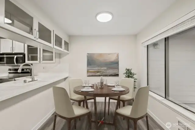 Virtually staged dining