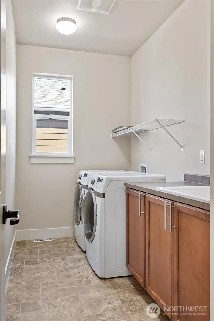 Upper level laundry room