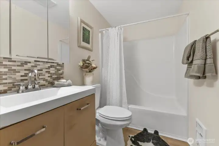 Main bathroom