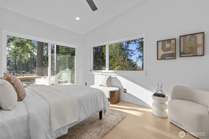 Upstairs Primary Bedroom