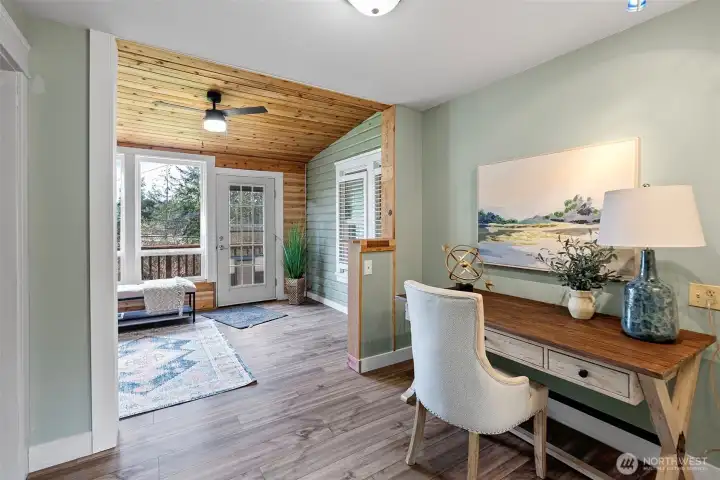 Office with sitting room, or Bedroom #2