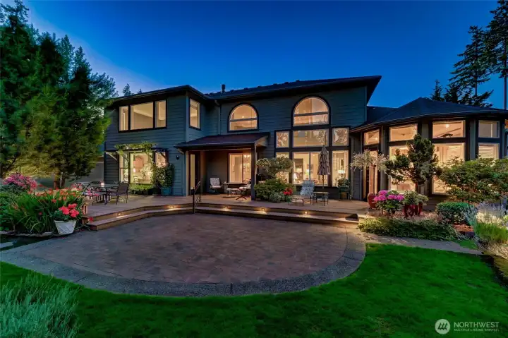 The back view of the Maryhill really shows the expansive amount of windows that look out to the spectacular backyard. The back view of the Maryhill really shows the expansive amount of windows that look out to the spectacular backyard.