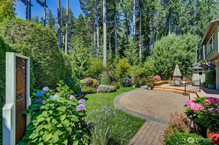 The gardens are truly outstanding. Lush and blooming from spring to fall.